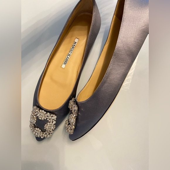 Manolo Blahnik Hangisi Satin Flats – Grey with Crystal Buckle – Size 37 - Picture 9 of 9